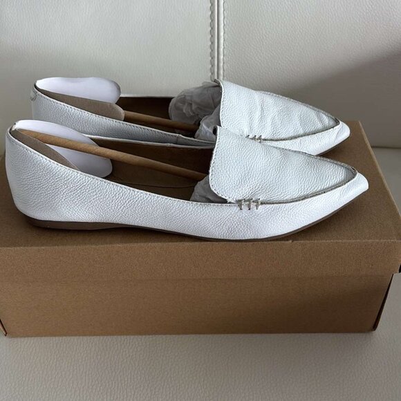 Steve Madden Women's Feather Loafer Flat 6.5 - Picture 2 of 7